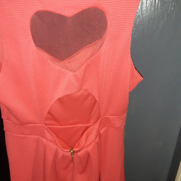 Dress - Picture 2 of 3